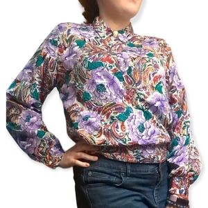 M - Vintage | Floral Elegance Button-Neck Blouse